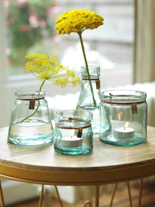 Glazen vaas met bloemen van Return to Sender te koop bij Femlie Cadeaushop